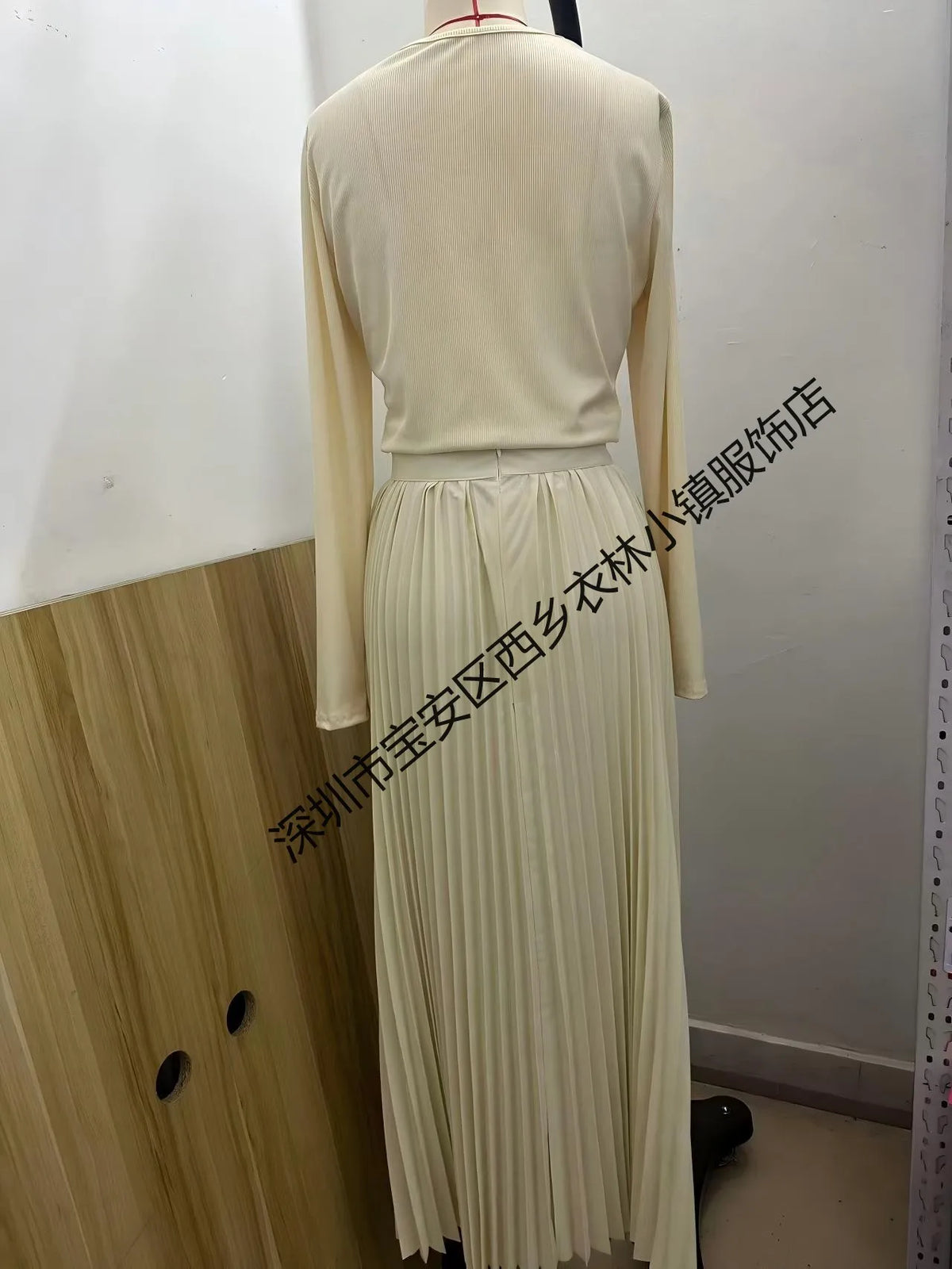Women Dresses 2026 elegant casual comfortable cream-colored chiffon sleeveless pleated long dress women's clothing vestidoes