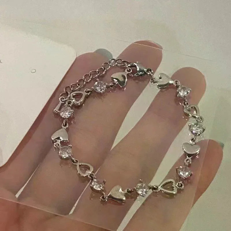 Fashion Heart Zircon Bracelets For Women Girls Sweet Sparkling Charm Bracelet Delicate Chain Bracelet Fine Jewelry Gifts