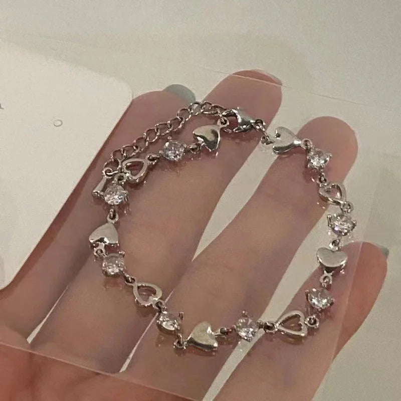 Fashion Heart Zircon Bracelets For Women Girls Sweet Sparkling Charm Bracelet Delicate Chain Bracelet Fine Jewelry Gifts