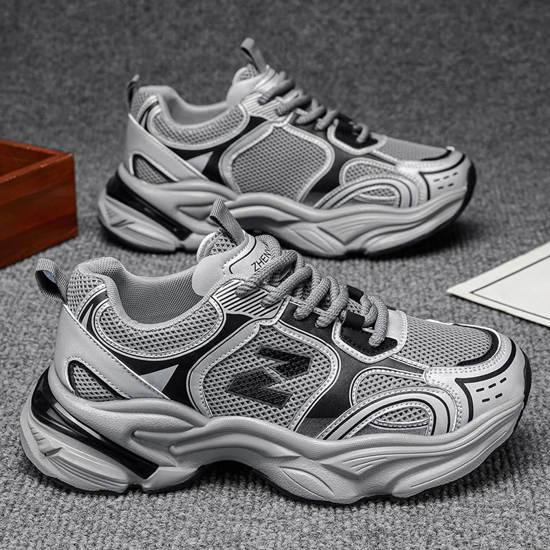 Men's sports shoes